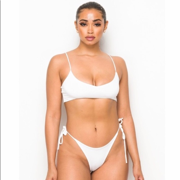 Lana ♡ Spring \ Summer White Bikini Set *Includes Set* - Picture 1 of 3